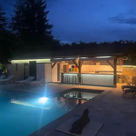 Appel D'air Authentique Longere Renovee