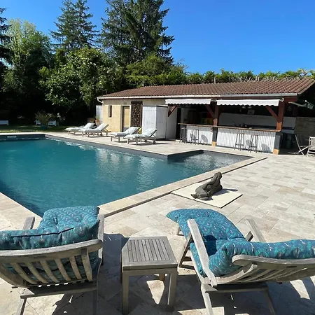 Appel D'air Authentique Longere Renovee